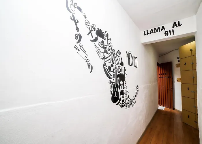 Zona By Rotamundos Guest house *